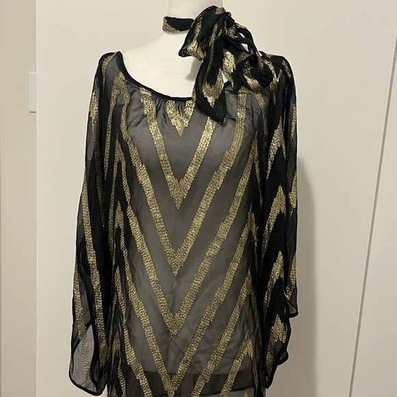 BEAUTIFUL GOLD a& BLACK SHEER TOP / COVER UP - Picture 3 of 8